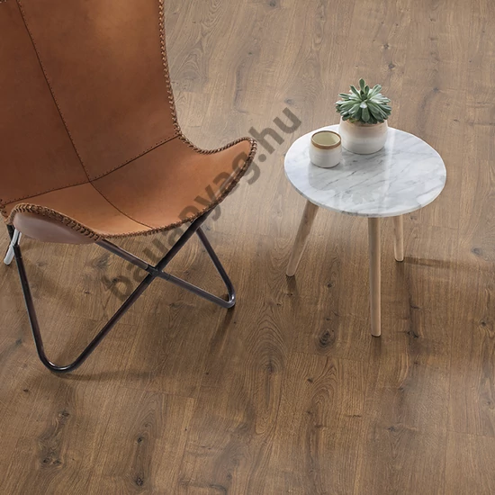 Egger EPL075 Dark Dunnington Oak 4V Laminált padló 2m2/doboz